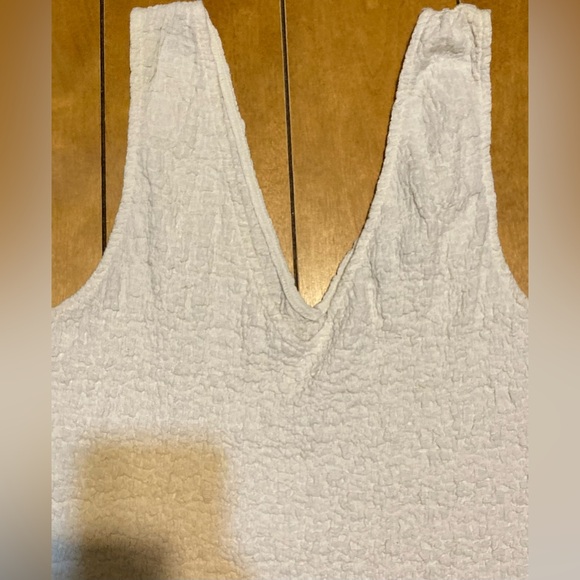 Ladies Size Medium A New Day VNeck Tank Top - Picture 8 of 12